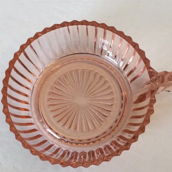 Vintage Pink Depression glass Napie bowls -2 - Picture 2 of 4